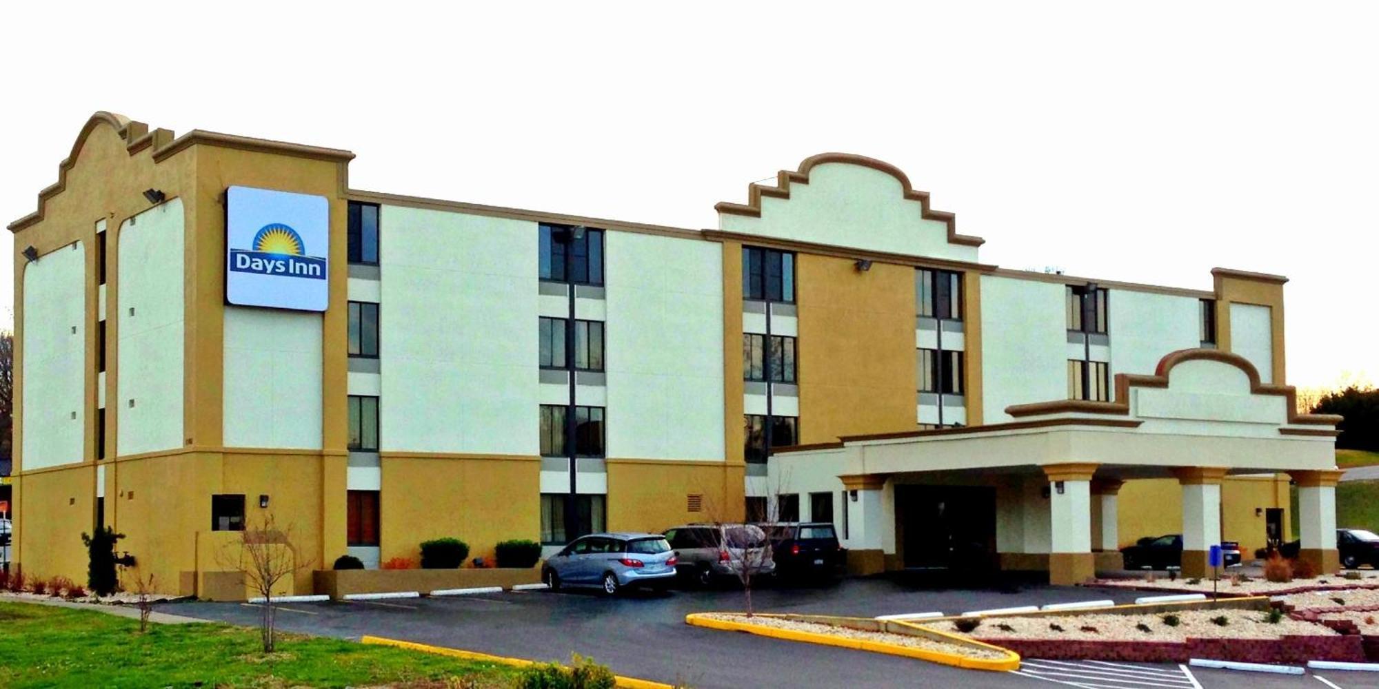 Days Inn By Wyndham Hagerstown I-70 Eksteriør billede